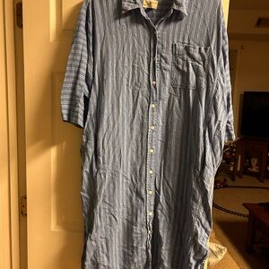 Universal Thread Women’s Blue Striped Shirt Dress, large